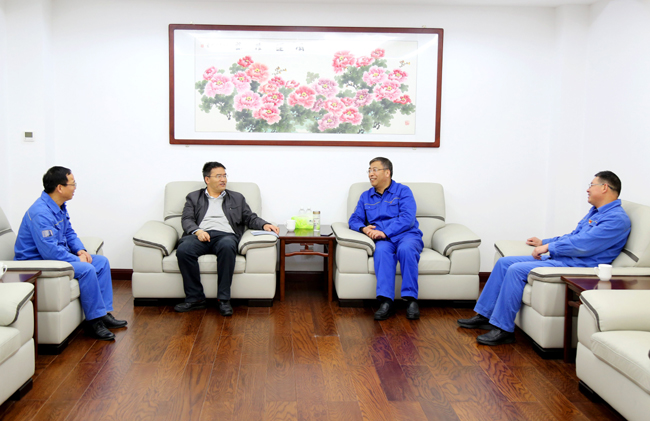  新安縣縣委常委、宣傳部部長王宜陽到萬基控股集團調(diào)研