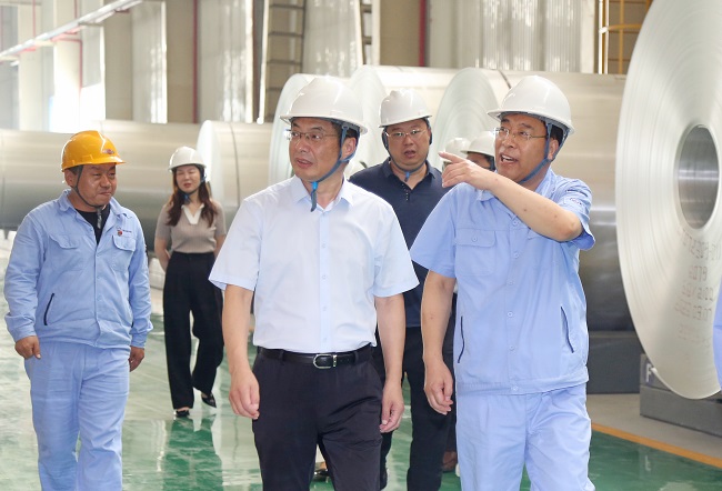 國晟集團(tuán)黨委副書記、總經(jīng)理陳增仁一行到萬基控股集團(tuán)調(diào)研