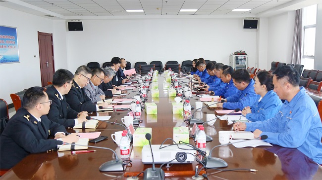 洛陽海關關長周奕豐帶隊到萬基控股集團指導外貿(mào)工作