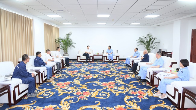 中電建河南工程有限公司黨委書記、董事長劉長龍一行到萬基控股集團(tuán)交流訪談