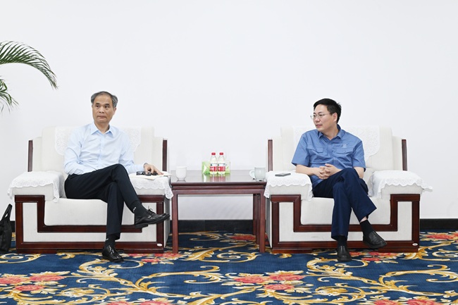 中原證券股份有限公司黨委副書記、總經(jīng)理李昭欣一行到萬基控股集團調(diào)研